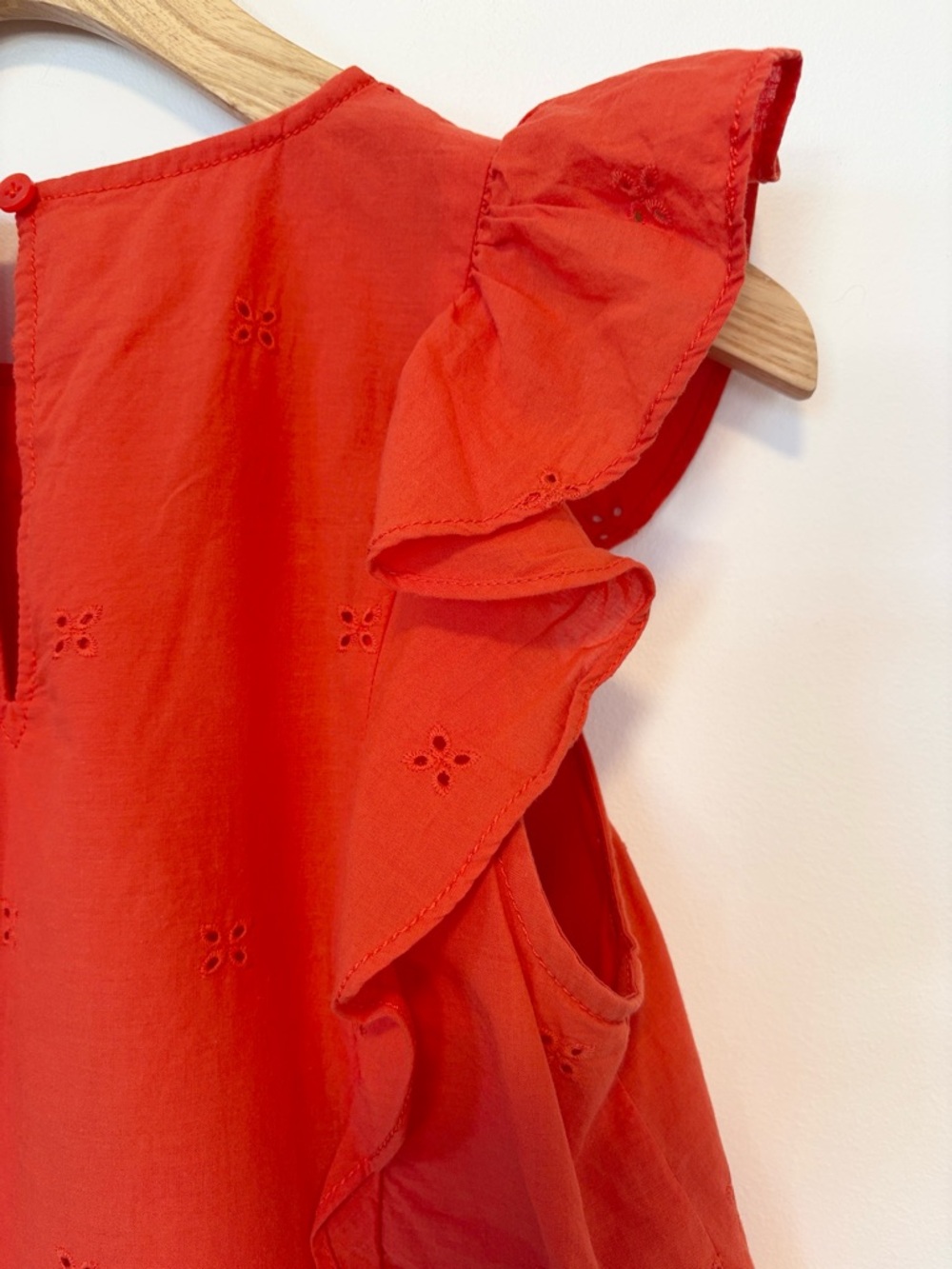 Kate Spade Orange Eyelet
Ruffle Top Blouse , sz : small - Picture 5 of 8